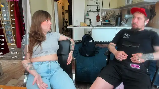 StacyTigerr online show from June 9, 10:16 am