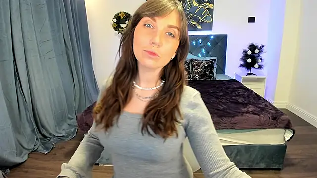 Snapshot of StacyTigerr chatting on December 28, 7:54 pm StacyTigerr online show from December 28, 7:54 pm