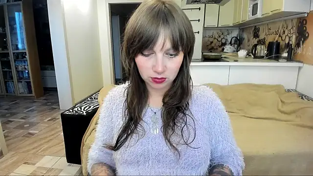 Snapshot of StacyTigerr chatting on October 1, 2:21 pm StacyTigerr online show from October 1, 2:21 pm