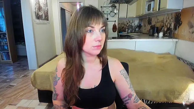 StacyTigerr online show from February 27, 1:00 pm