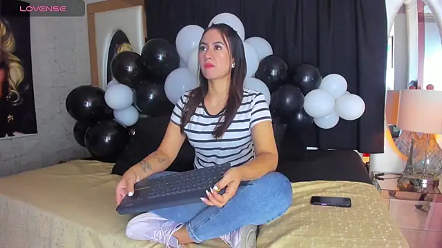 celestestars online show from October 28, 9:25 pm