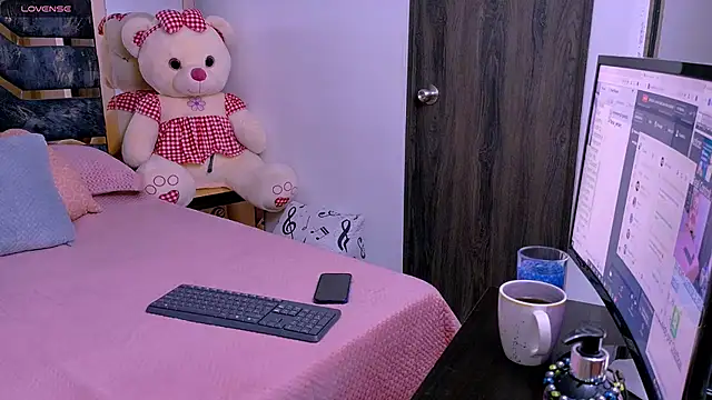 Tania white89 online show from May 22, 2:26 pm