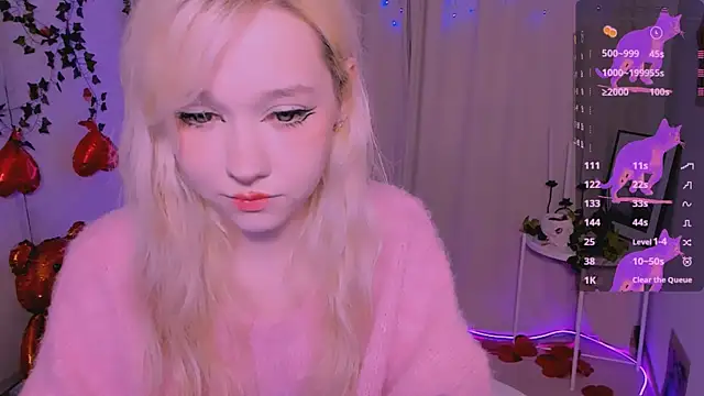 Snapshot of IrmaBell chatting on February 13, 5:37 am IrmaBell online show from February 13, 5:37 am