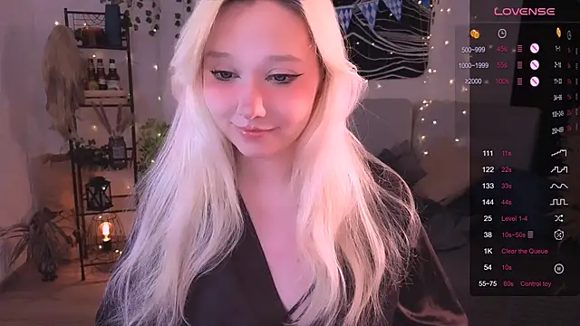 Snapshot of IrmaBell chatting on October 11, 12:00 am IrmaBell online show from October 11, 12:00 am