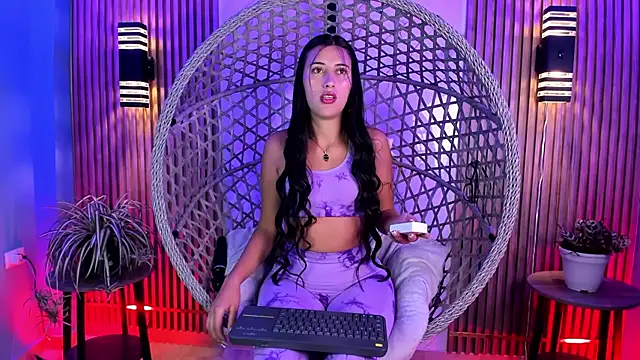 brenda moris01 online show from March 10, 9:41 pm