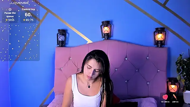 Snapshot of brenda_moris01 chatting on December 1, 8:53 pm brenda moris01 online show from December 1, 8:53 pm