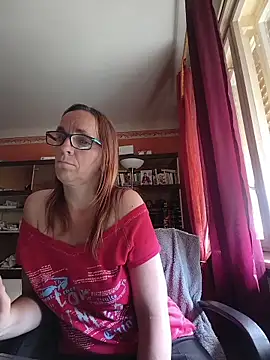 Dettybitch40 online show from June 2, 12:38 pm