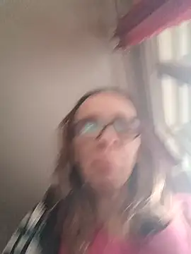 Snapshot of Dettybitch40 chatting on November 11, 2:12 pm Dettybitch40 online show from November 11, 2:12 pm