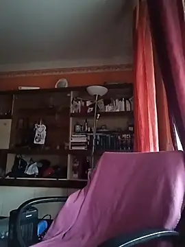 Snapshot of Dettybitch40 chatting on November 24, 1:33 pm Dettybitch40 online show from November 24, 1:33 pm