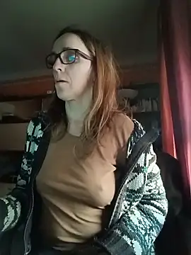 Snapshot of Dettybitch40 chatting on January 8, 3:07 pm Dettybitch40 online show from January 8, 3:07 pm