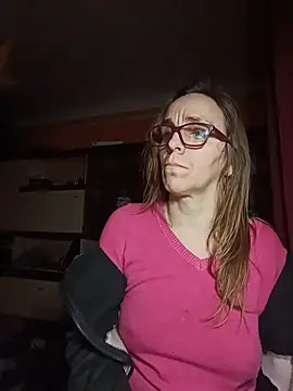 Snapshot of Dettybitch40 chatting on February 5, 4:58 pm Dettybitch40 online show from February 5, 4:58 pm