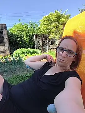 Dettybitch40 online show from May 26, 2:04 pm