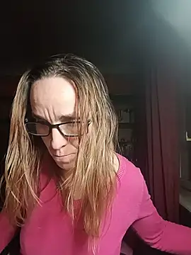 Snapshot of Dettybitch40 chatting on November 25, 4:18 pm Dettybitch40 online show from November 25, 4:18 pm