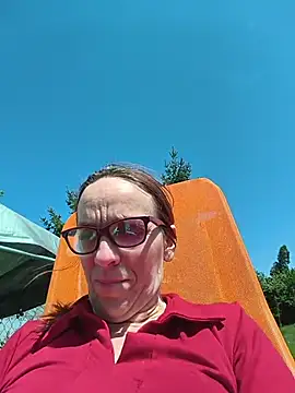 Dettybitch40 online show from April 26, 11:07 am