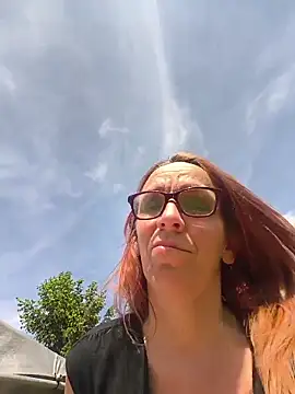 Dettybitch40 online show from May 6, 12:09 pm
