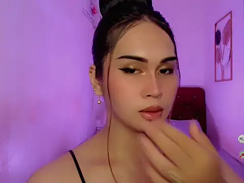 Snapshot of AlodiaOfCums chatting on November 11, 1:22 am AlodiaOfCums online show from November 11, 1:22 am