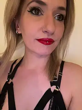 GangBangKitty online show from February 16, 6:21 pm