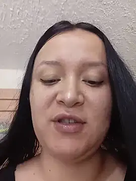 Snapshot of Arisha34 chatting on May 28, 8:48 pm Arisha34 online show from May 28, 8:48 pm