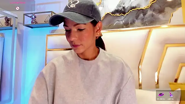 HannaPetit online show from March 22, 11:45 am