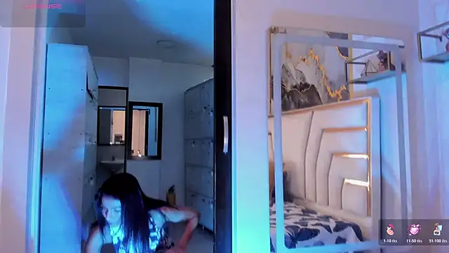 Snapshot of HannaPetit chatting on February 23, 12:28 pm HannaPetit online show from February 23, 12:28 pm