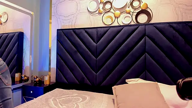 HannaPetit online show from November 1, 7:08 pm