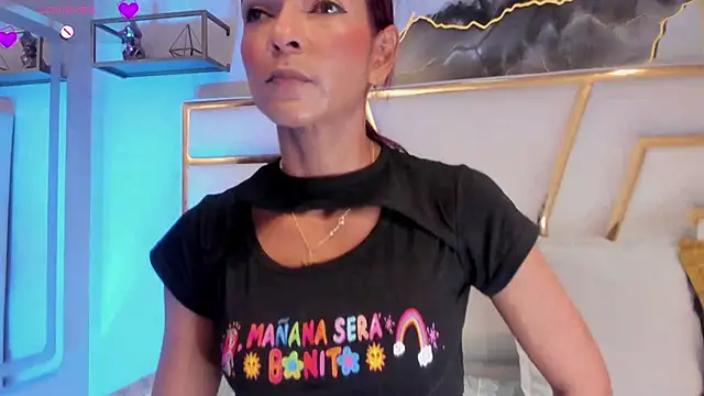 HannaPetit online show from April 8, 7:04 pm