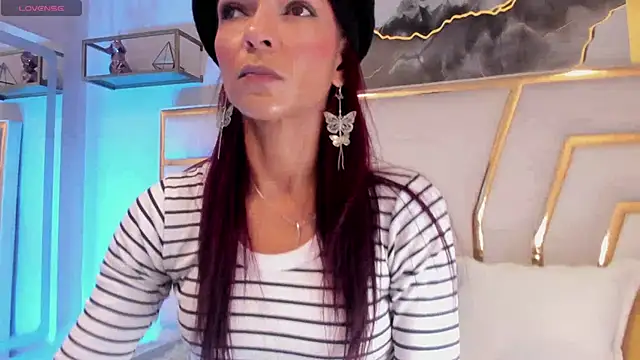 HannaPetit online show from March 20, 6:20 pm