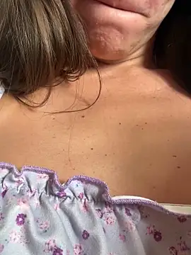 Emmabee123 online show from April 10, 5:53 pm