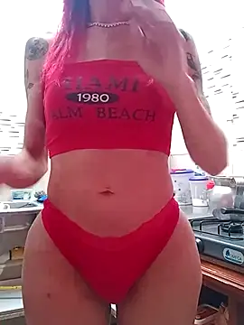 Snapshot of VanessaWolf chatting on June 7, 7:19 pm VanessaWolf online show from June 7, 7:19 pm