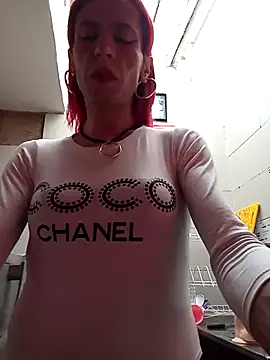 Snapshot of VanessaWolf chatting on June 21, 3:07 pm VanessaWolf online show from June 21, 3:07 pm
