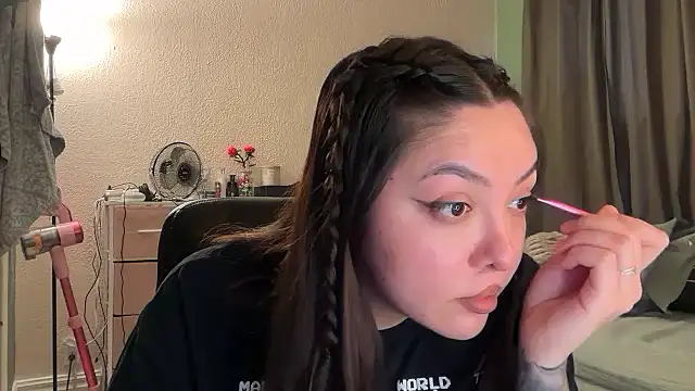 nativepumpkin95 online show from December 15, 6:58 pm