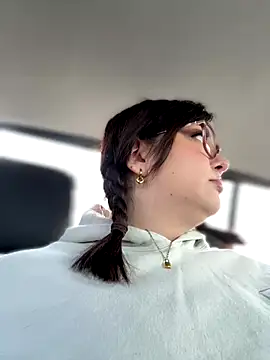 nativepumpkin95 online show from October 17, 7:37 pm