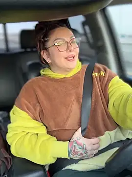 nativepumpkin95 online show from March 14, 11:44 pm