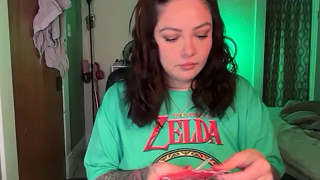 nativepumpkin95 online show from October 31, 12:18 am