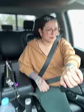 nativepumpkin95 online show from April 17, 10:34 pm