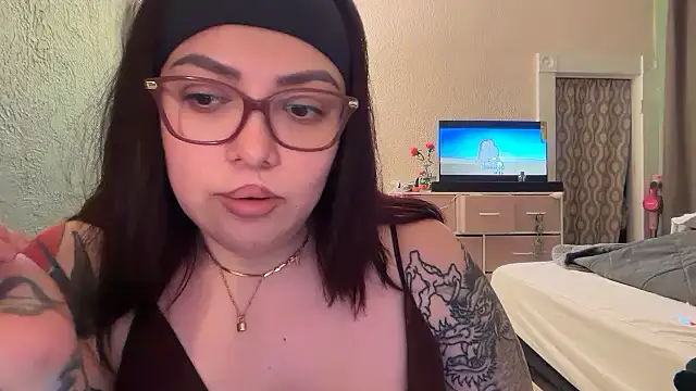 nativepumpkin95 online show from April 6, 3:46 am