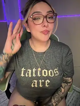 nativepumpkin95 online show from March 18, 3:45 am