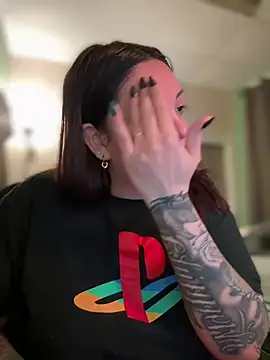 nativepumpkin95 online show from February 9, 8:45 am