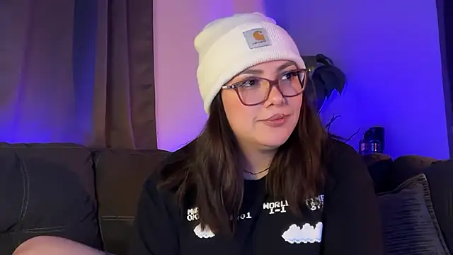 nativepumpkin95 online show from November 26, 1:27 am