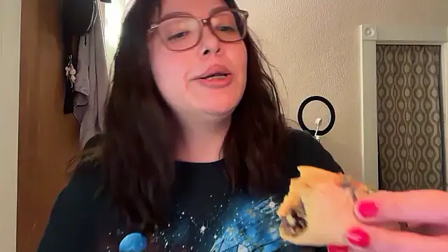 nativepumpkin95 online show from November 11, 12:16 am