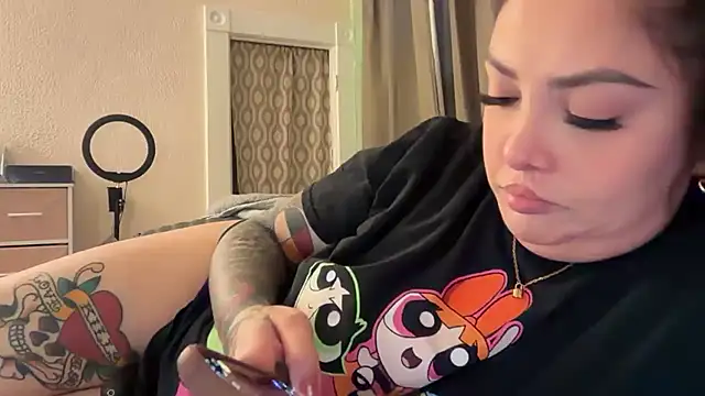 nativepumpkin95 online show from October 16, 9:01 pm