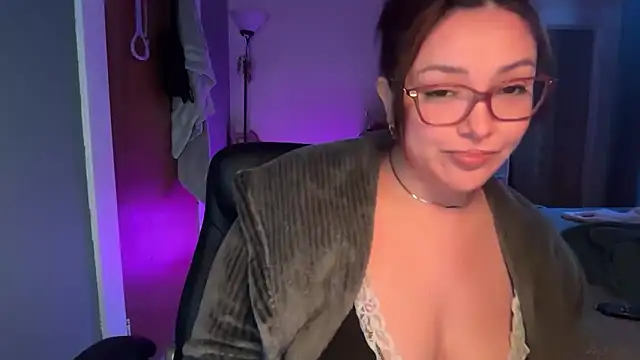 nativepumpkin95 online show from May 8, 1:09 am