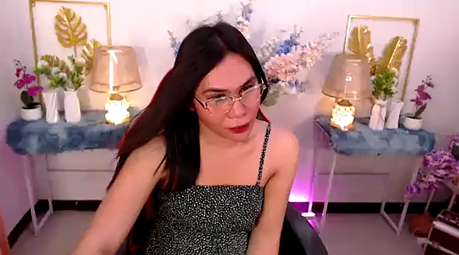 Snapshot of Asian_flabby chatting on March 8, 2:45 am Asian flabby online show from March 8, 2:45 am