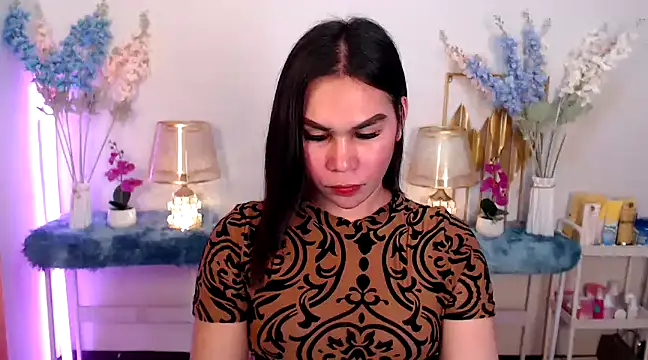 Snapshot of Asian_flabby chatting on January 27, 3:15 am Asian flabby online show from January 27, 3:15 am