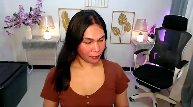 Snapshot of Asian_flabby chatting on December 30, 7:21 pm Asian flabby online show from December 30, 7:21 pm