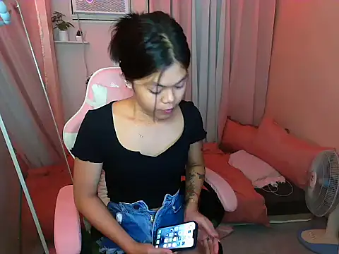 young salsalita online show from September 17, 5:15 pm