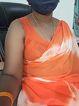 Snapshot of Tamil-hotwife chatting on June 1, 6:51 pm Tamil-hotwife online show from June 1, 6:51 pm