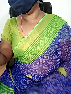 Snapshot of Tamil-hotwife chatting on March 18, 7:44 pm Tamil-hotwife online show from March 18, 7:44 pm