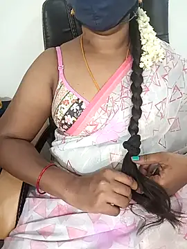 Snapshot of Tamil-hotwife chatting on March 11, 4:30 am Tamil-hotwife online show from March 11, 4:30 am