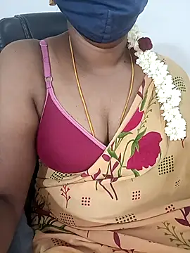 Snapshot of Tamil-hotwife chatting on September 18, 4:15 am Tamil-hotwife online show from September 18, 4:15 am